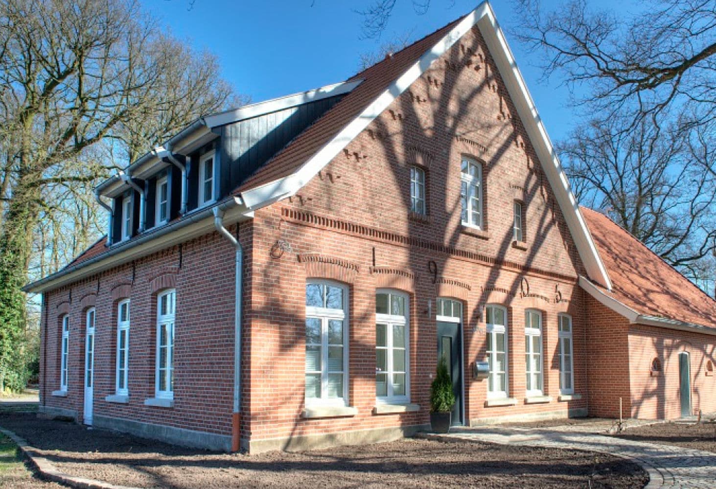Pflege der Klassiker: Renovierung von Vintage-Residenzen mit HomeforHome