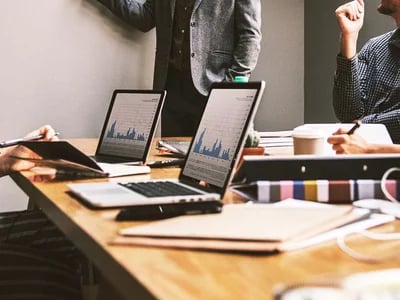 Mit einem Headhunter zum langfristigen Unternehmenserfolg