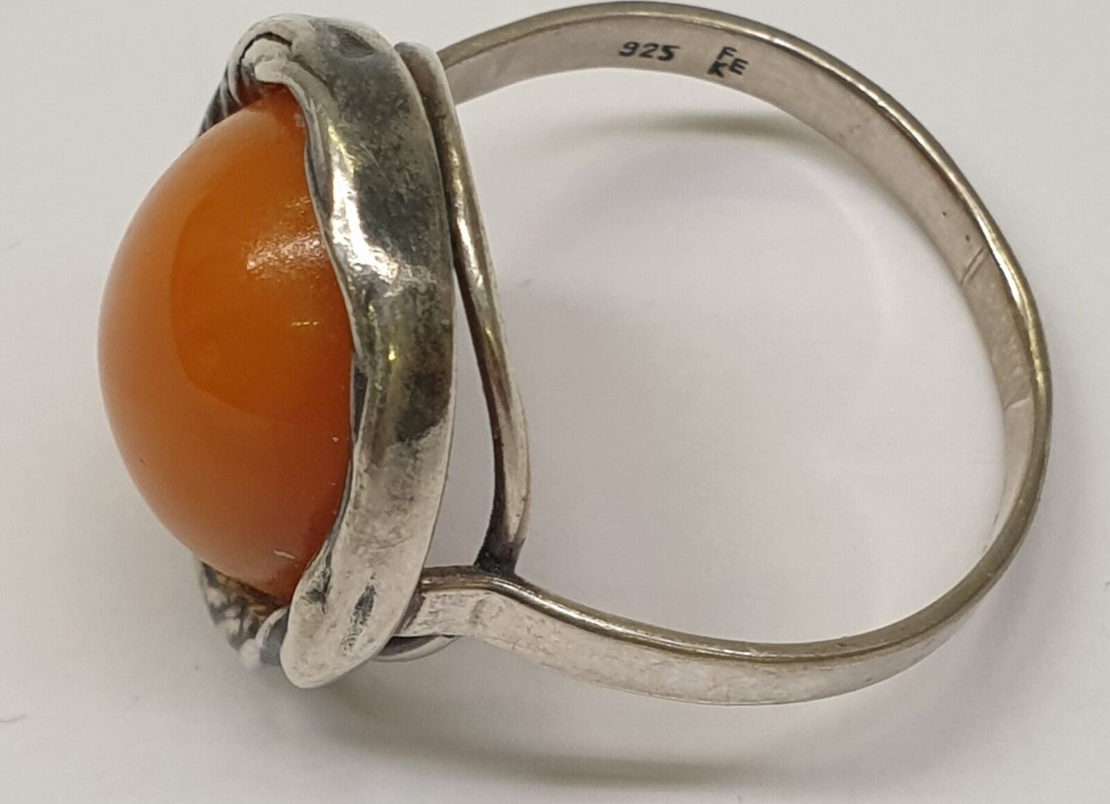 Bernsteinschmuck als Ausdruck polnischer Künstler