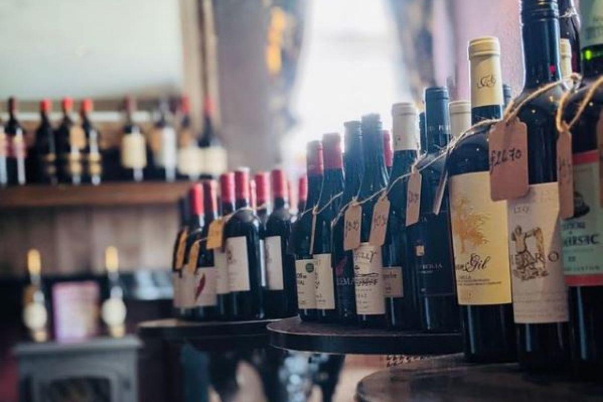 Wine Whimsy: Verzaubern Sie Ihre Sinne im Whimsical Wine Wonderland