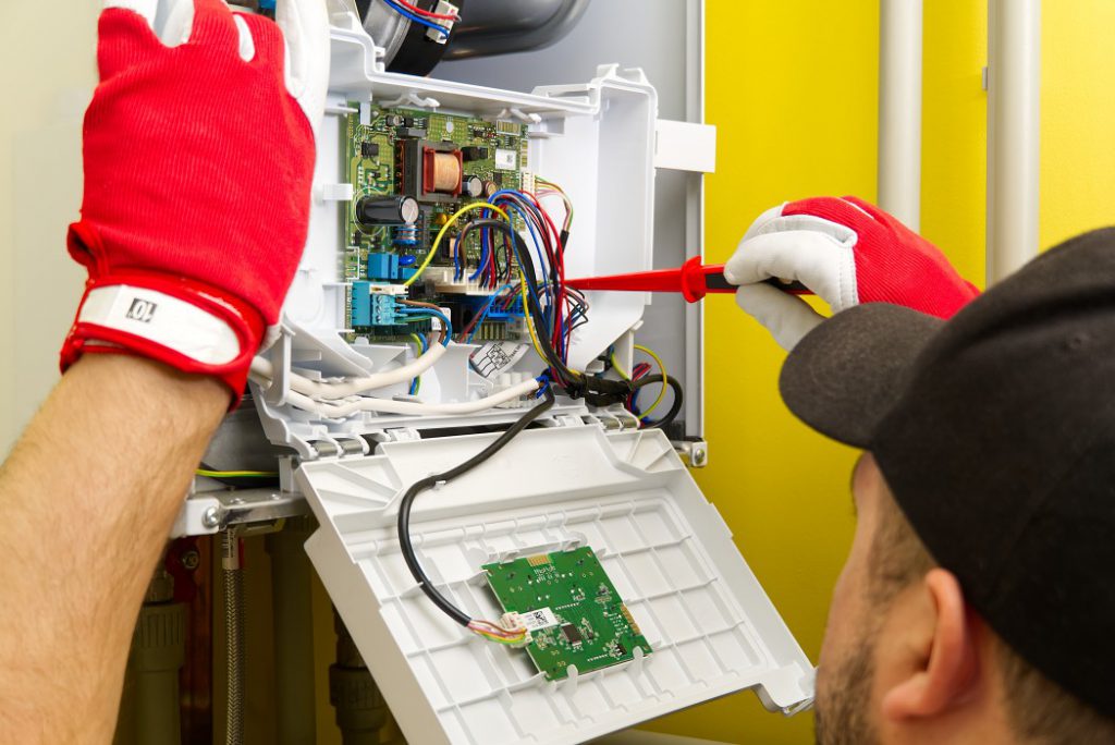 E-Check & DGUV Vorschrift 3 – So sorgen Sie für eine sichere Arbeitsumgebung