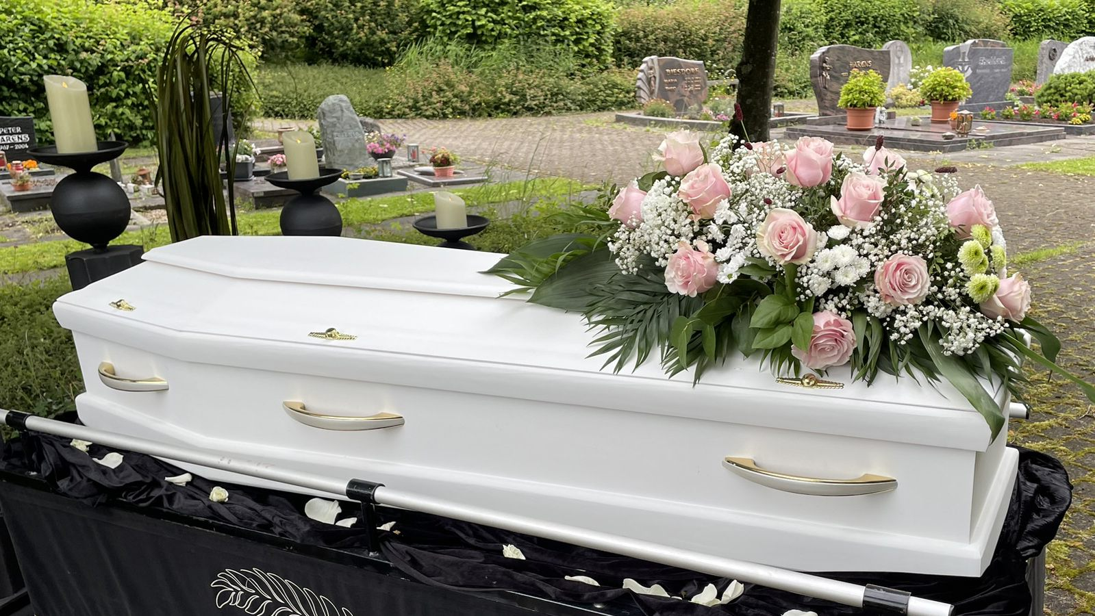 Wie Bestattungen für eine friedliche Verabschiedung sorgen